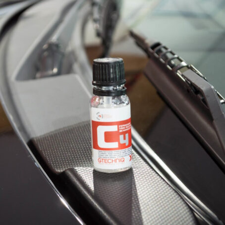 Restaurador Plásticos Gtechniq C4 Permanent Trim 30ml 2 años